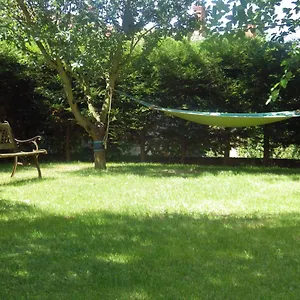 Chez Gus Couette-café Ars-sur-Formans